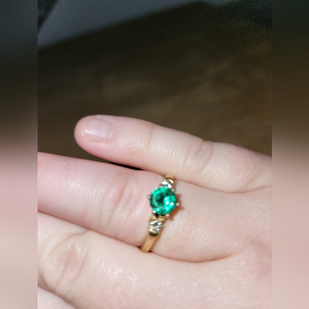 Emerald Ring gold